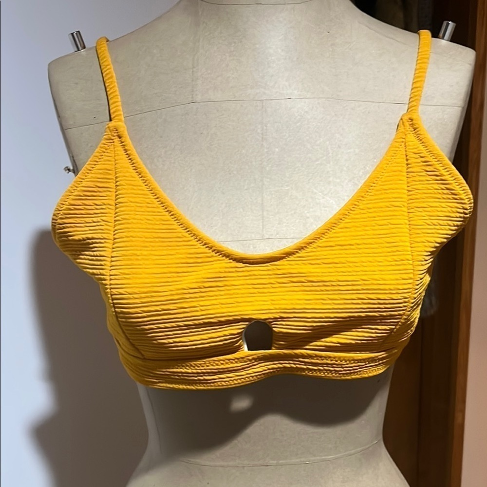 SHEIN Gold Ribbed Cut Out Crop Tank Bikini